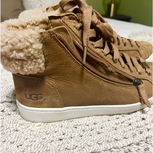 UGG Zip up boots with Laces!
